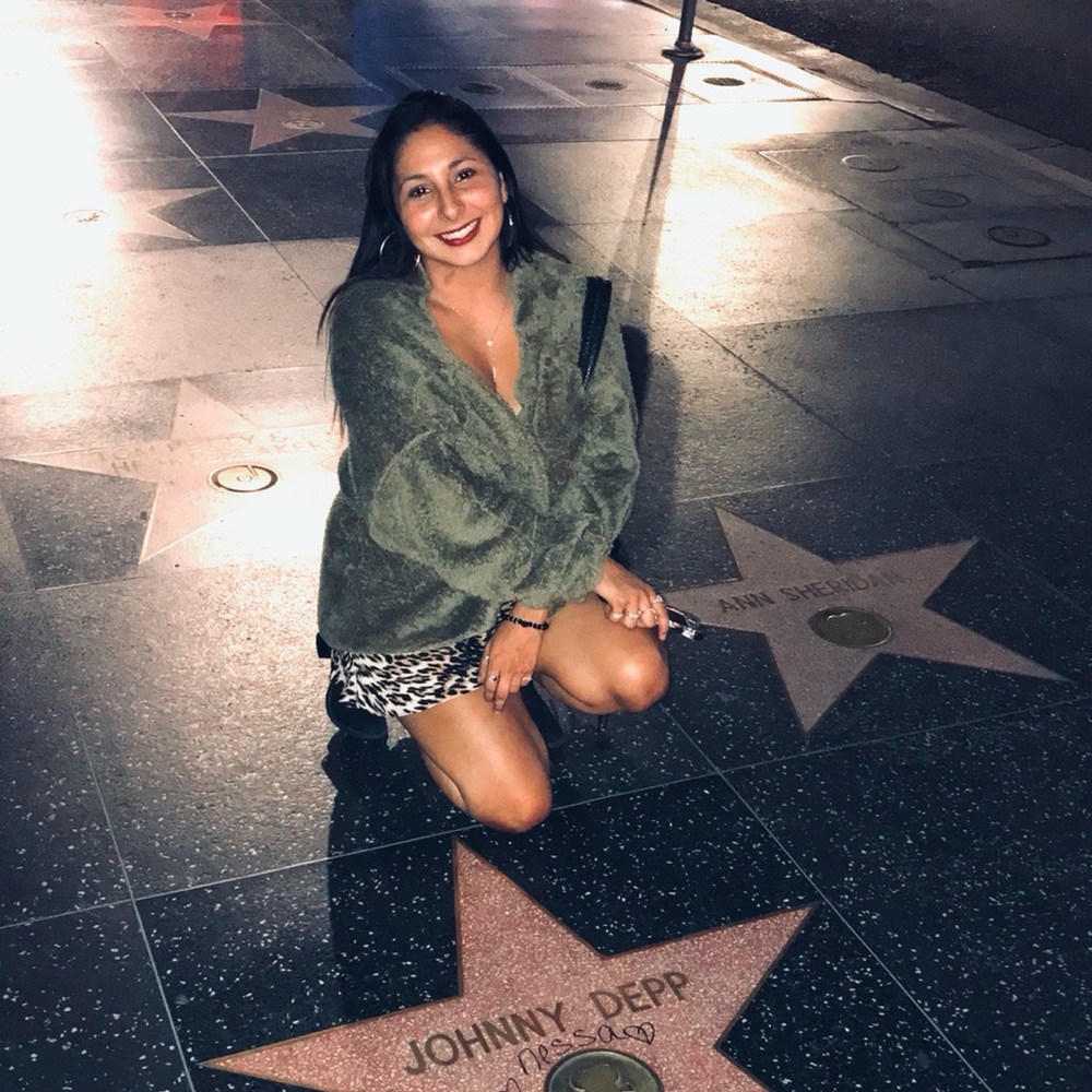 Meet your Posher, Yadira